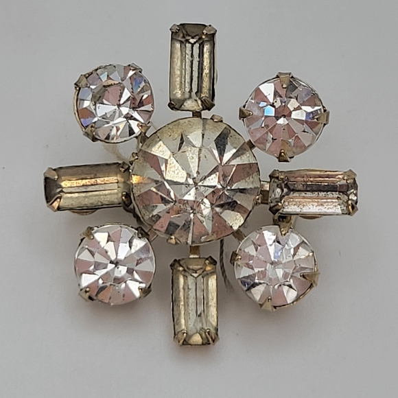 Vintage Rhinestone Starburst Brooch - Picture 10 of 11